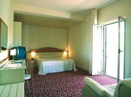 Hotel Le Ginestre Family & Wellness 4*