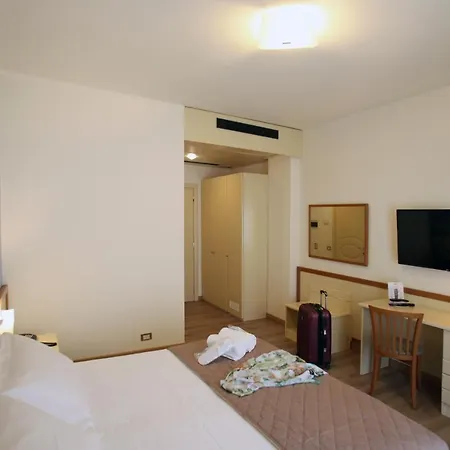 Le Ginestre Family & Wellness 4*